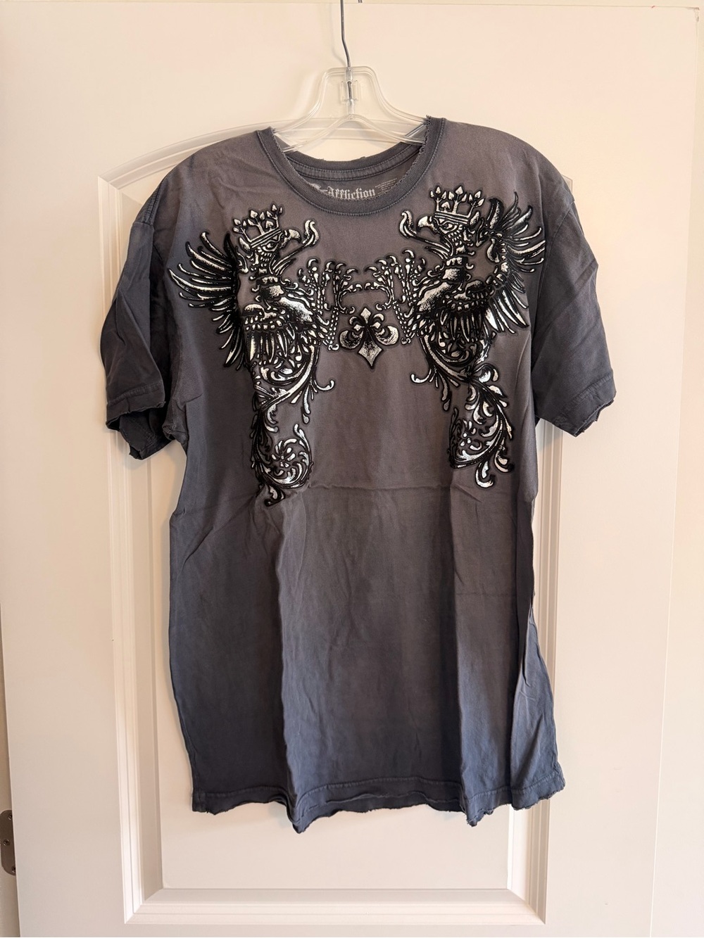 Affliction Gray Graphic Crest Short-Sleeve Tee with Black & Silver Accents